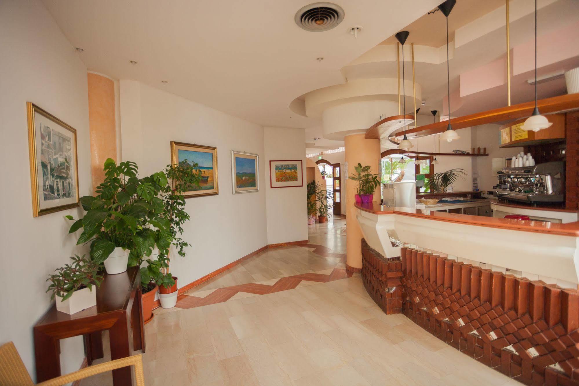 Hotel Baia Santa Barbara ローディ・ガルガーニコ エクステリア 写真